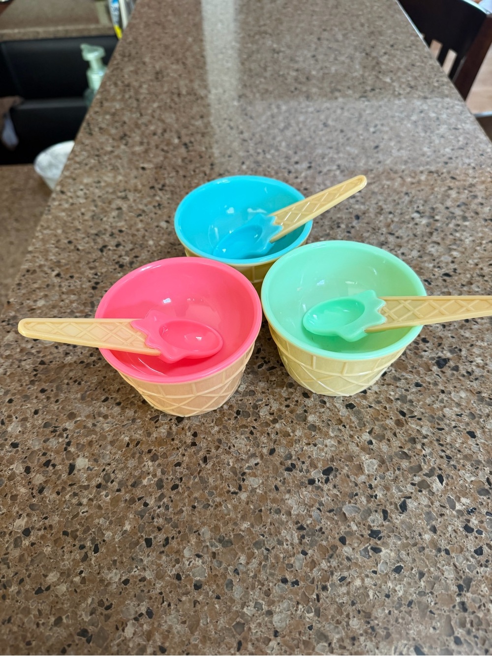 Colorful Ice Cream Scoop Bowls with Matching Spoons - Set of 3